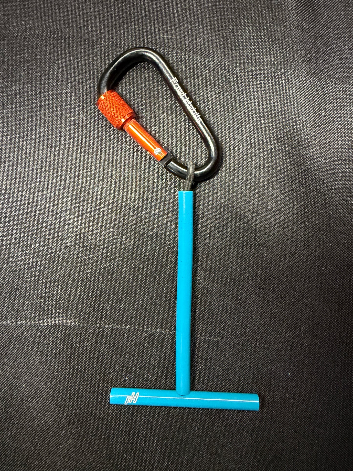 FH logo Tippet/Leader Holder