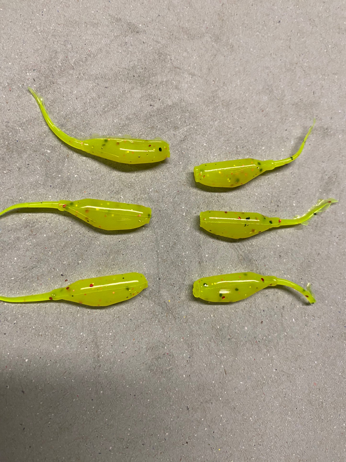 6 Crappie baits. Blue or Chartreuse